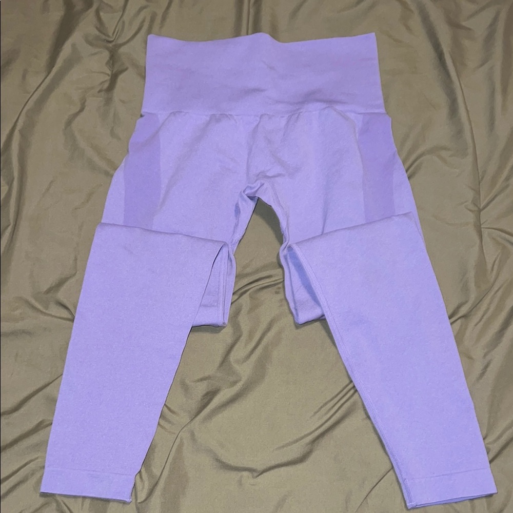 Lilac NVGTN Contour Leggings